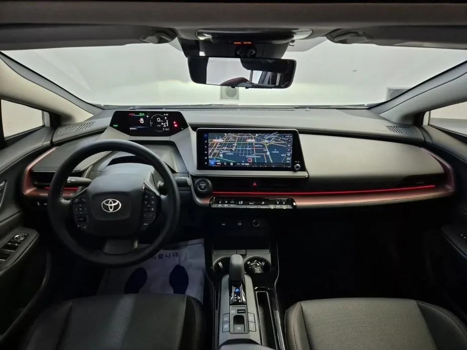 Toyota Prius 2024 из KR, фото 8