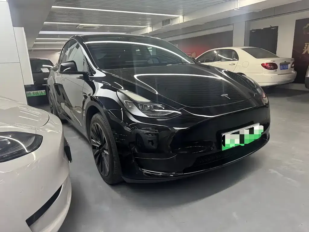 Tesla Model Y 2023 из CN, фото 3