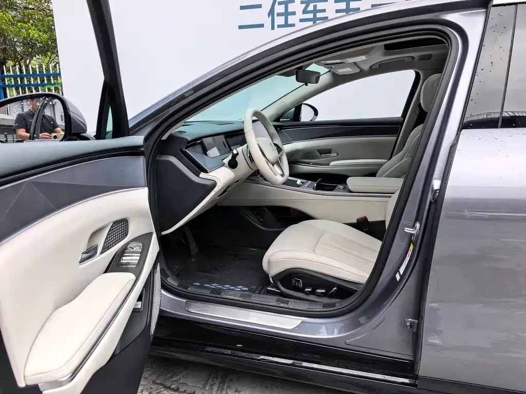 BYD Han L 2025 из CN, фото 7