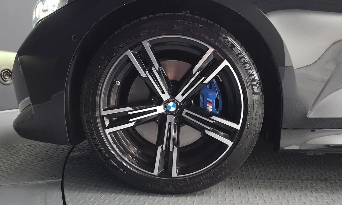 BMW 3-Series 2023 из KR, фото 3