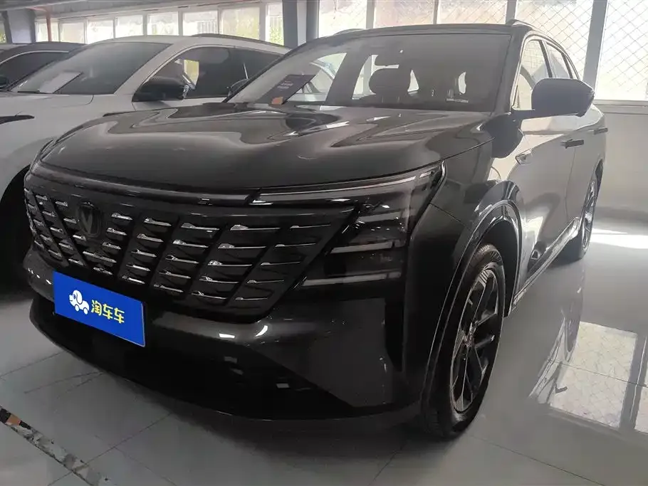 Changan CS75PLUS — фото 1