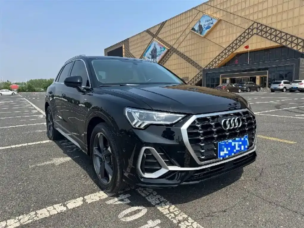 Audi Q3 — фото 4