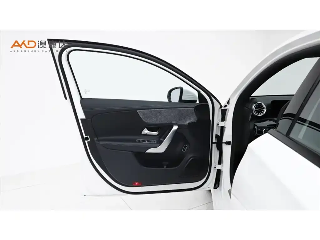 Mercedes-Benz A-Class — фото 10