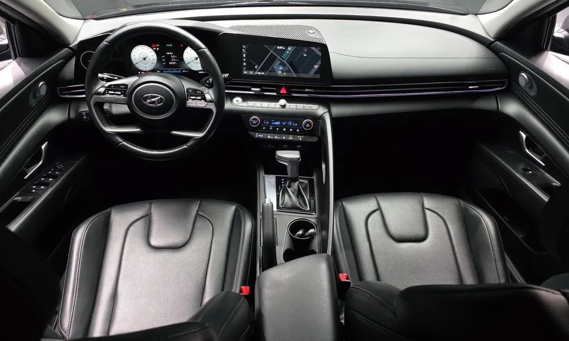 Hyundai AVANTE 2021 из KR, фото 10
