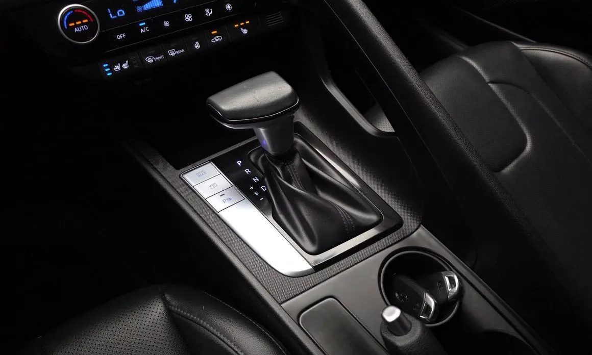 Hyundai AVANTE 2021 из KR, фото 3