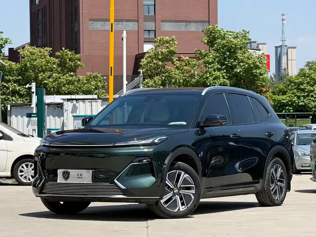 Geely Galaxy Xingjian 7 — фото 1