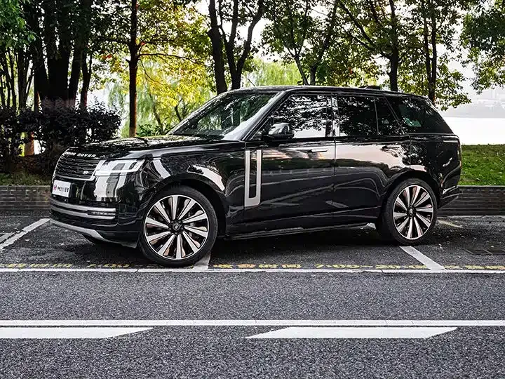 Land Rover Range Rover — фото 1