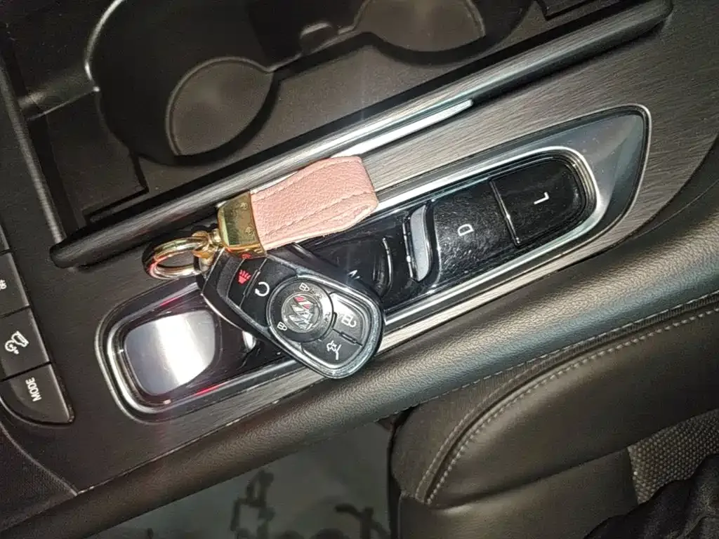 Buick Enclave 2021 из CN, фото 4