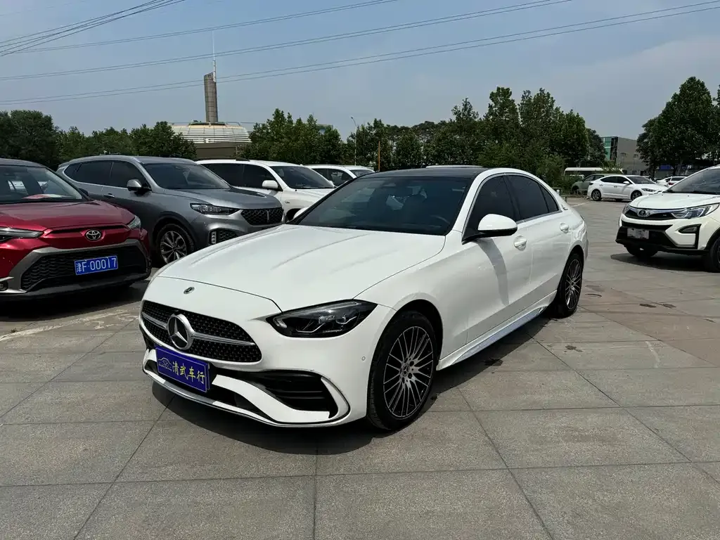 Mercedes-Benz C-Class — фото 1