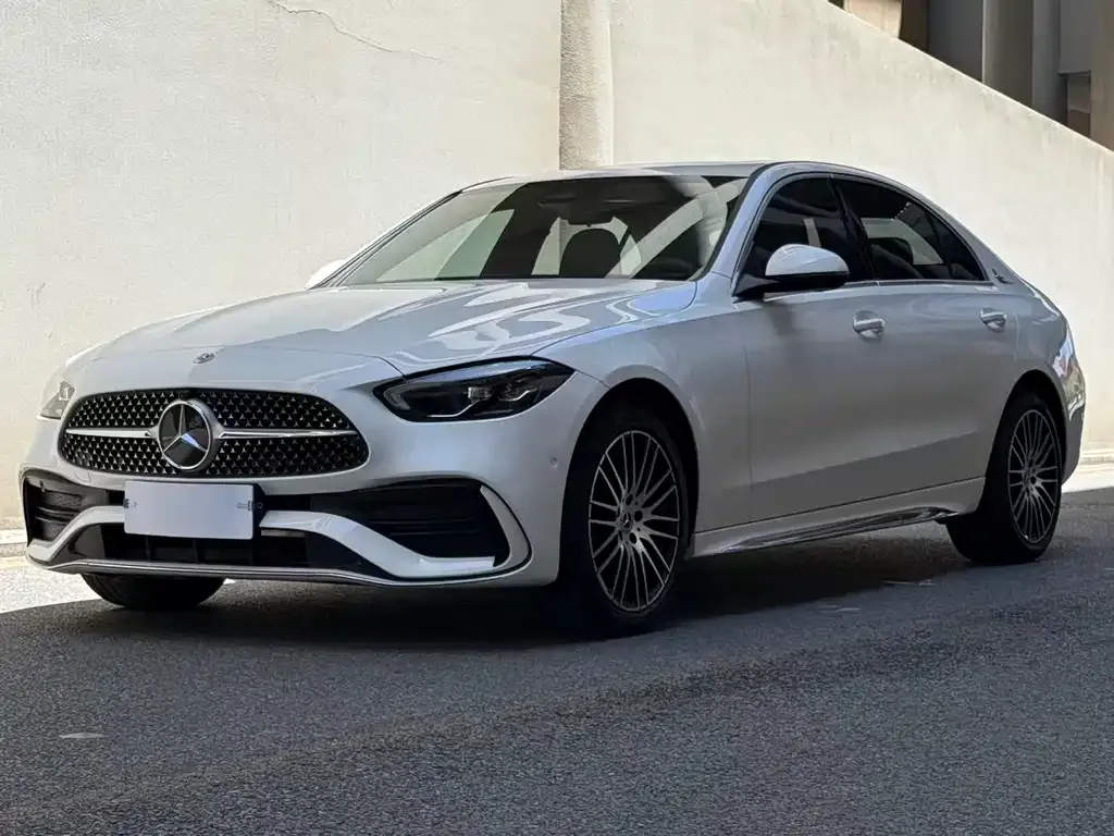 Mercedes-Benz C-Class — фото 1