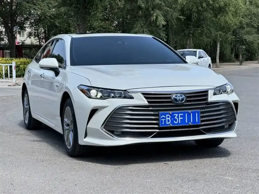 Toyota Avalon — фото 5