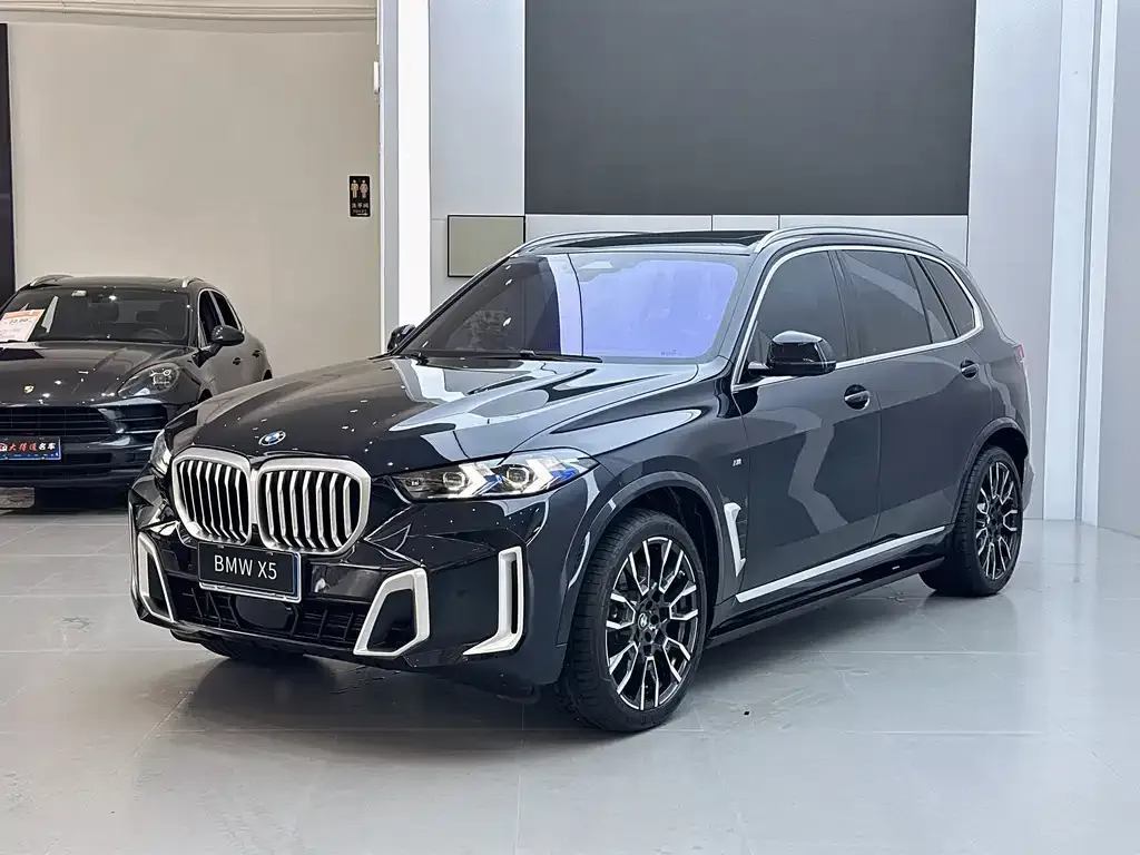 BMW X5 — фото 1