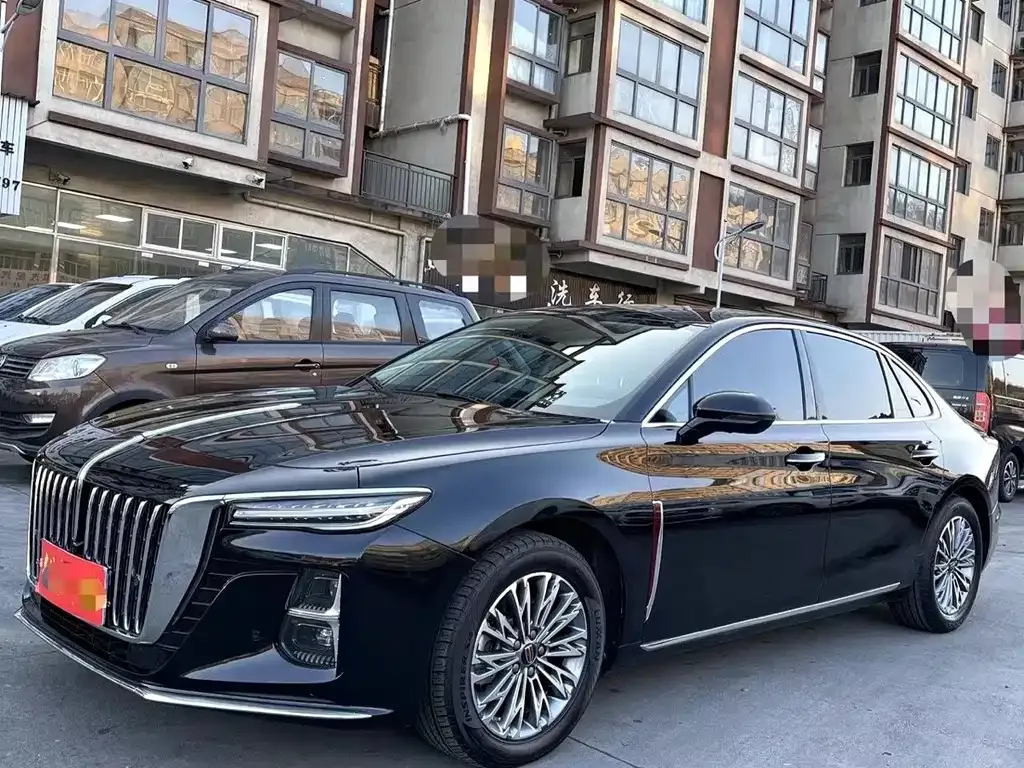 Hongqi H5 — фото 1