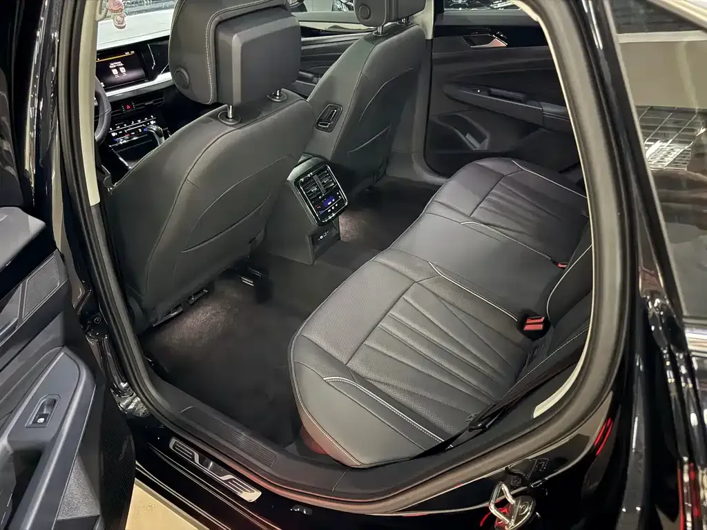 Volkswagen Passat — фото 5