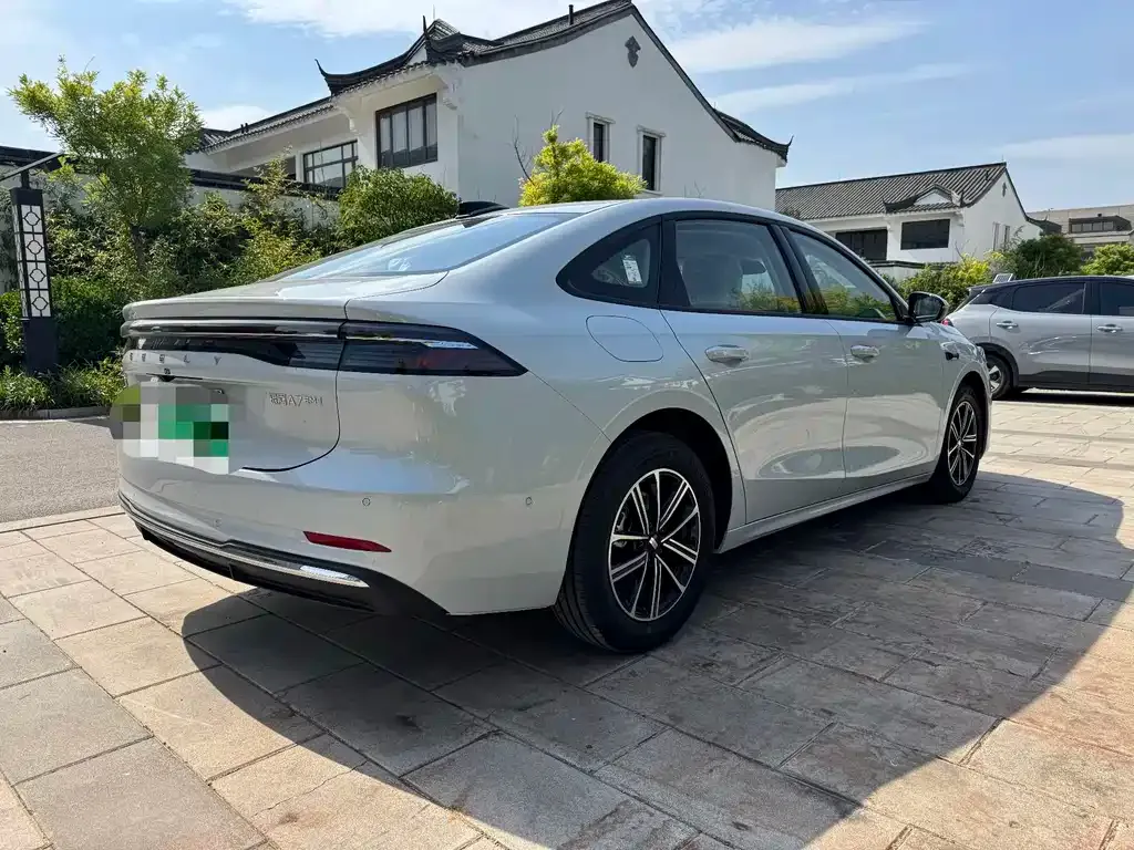 Geely 银河A7 EM — фото 7