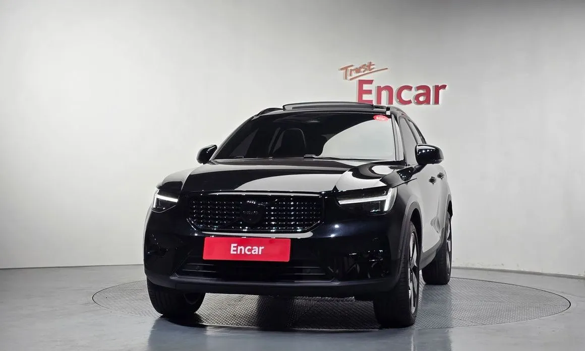 Volvo XC40 2025 из KR, фото 3
