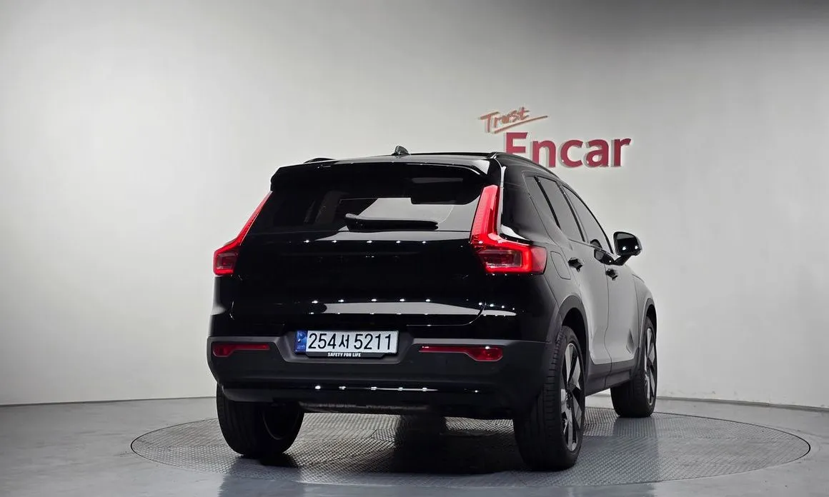 Volvo XC40 2025 из KR, фото 6