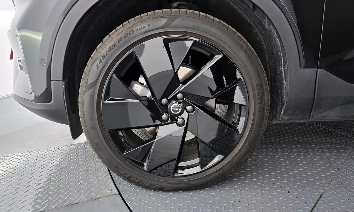Volvo XC40 2025 из KR, фото 10