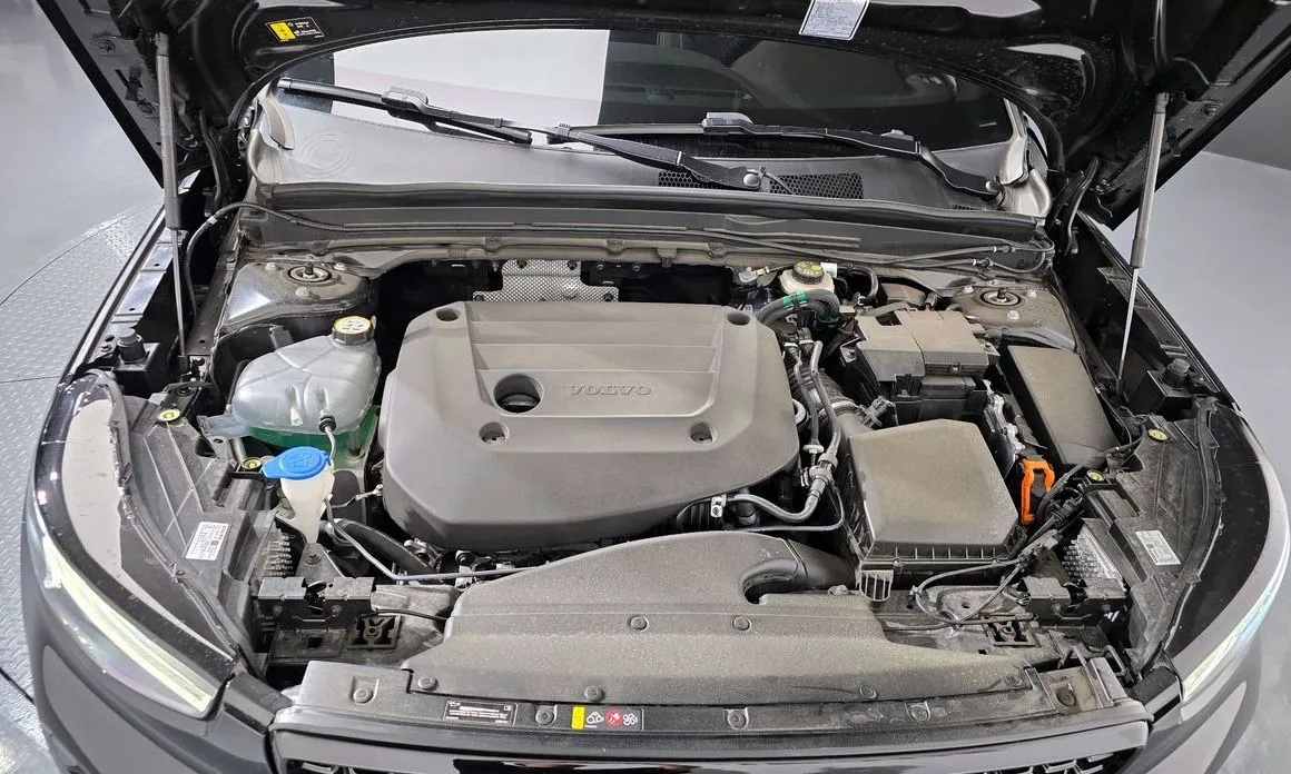 Volvo XC40 2025 из KR, фото 9