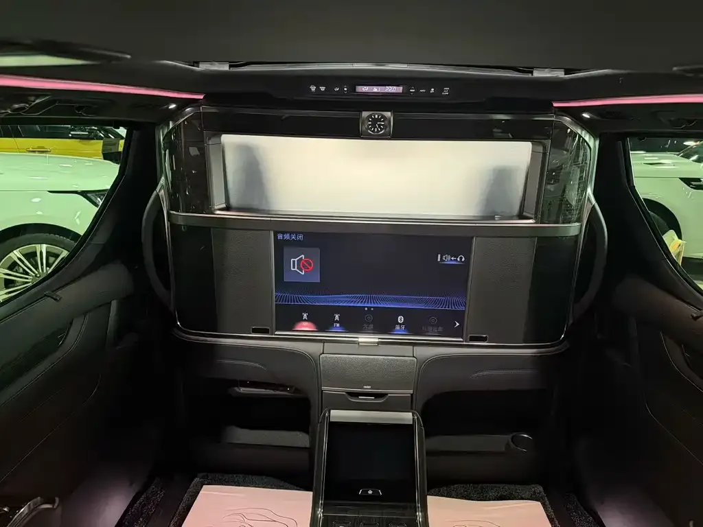 Lexus LM 2021 из CN, фото 3