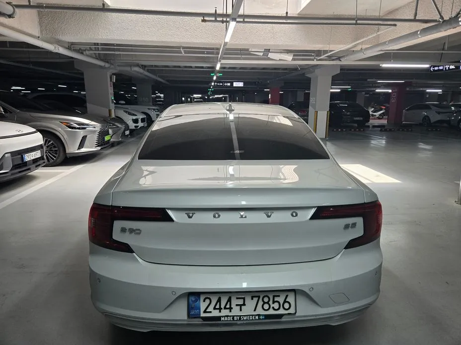 Volvo S90 2023 из KR, фото 7