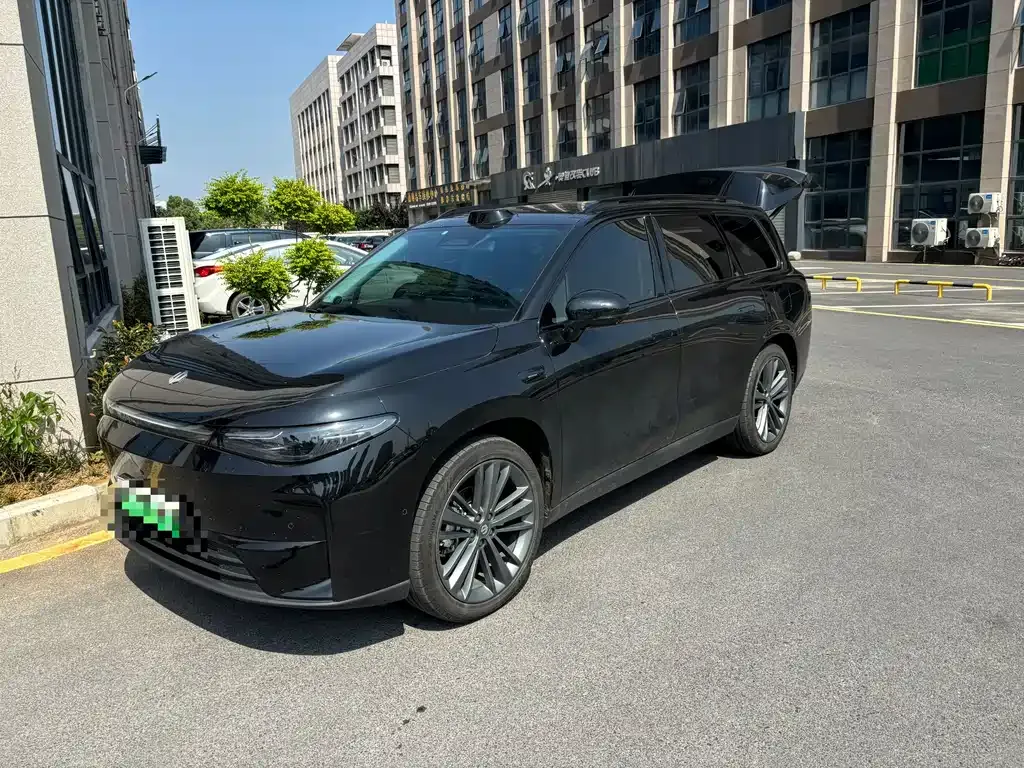 Leapmotor C16 — фото 1