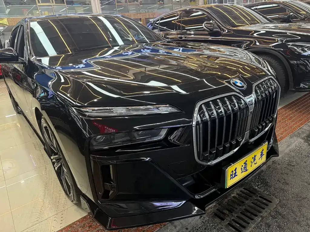 BMW i7 2023 из CN, фото 8