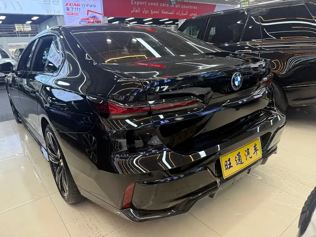 BMW i7 2023 из CN, фото 4
