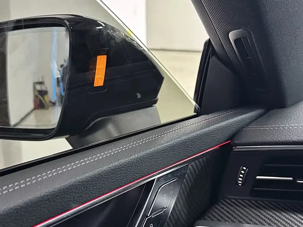 Audi A7L 2024 из CN, фото 5