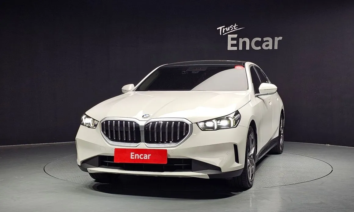 BMW 5-Series 2024 из KR, фото 6
