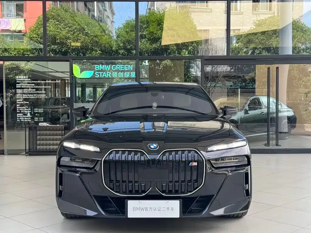 BMW i7 M70L 2025 из CN, фото 6