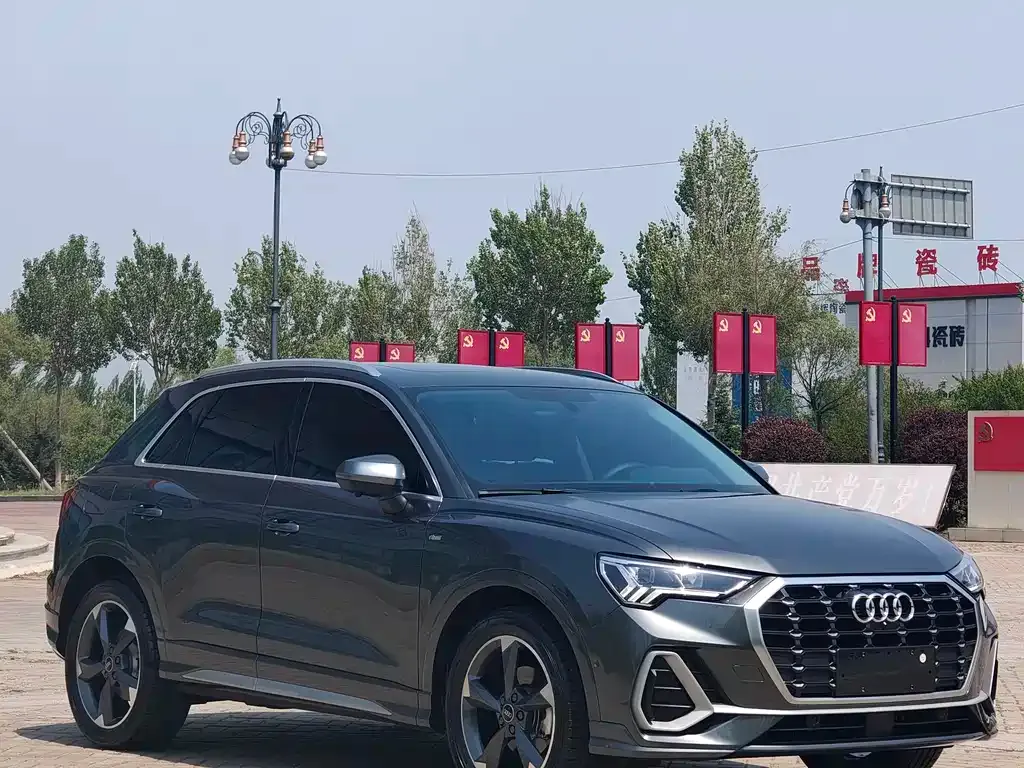 Audi Q3 — фото 6
