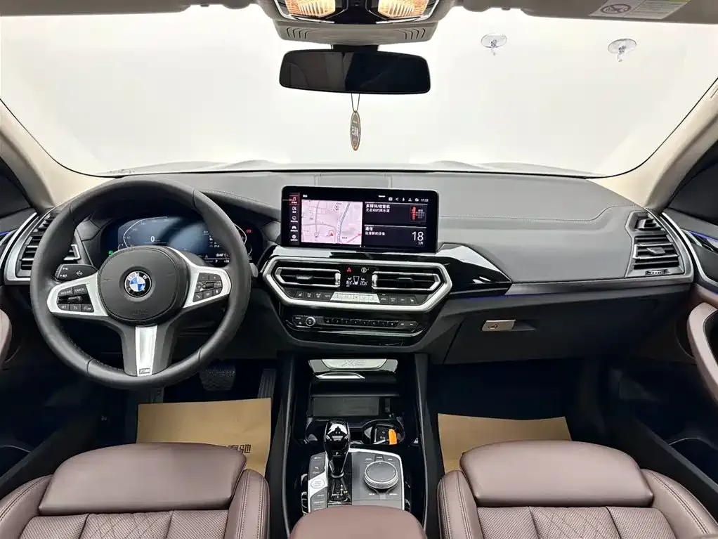 BMW X3 — фото 10