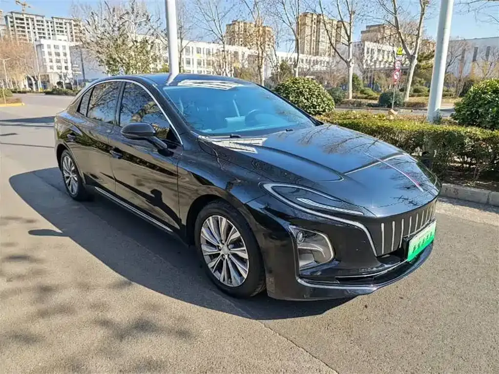 Hongqi E-QM5 — фото 8