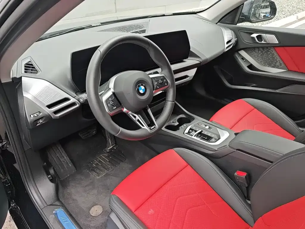 BMW 2 Series 2025 из CN, фото 4