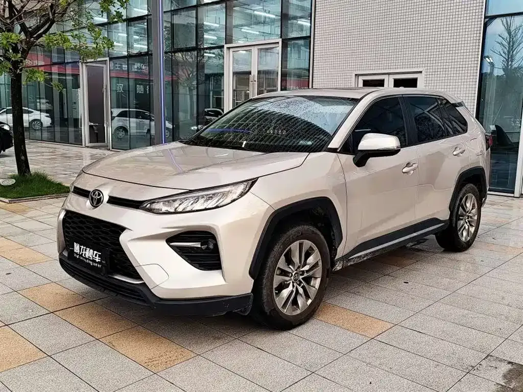 Toyota Wildlander — фото 1