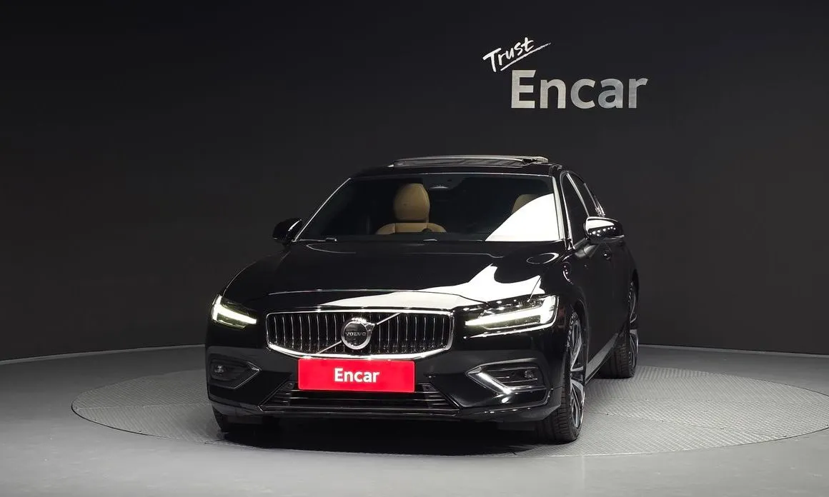 Volvo S60 2024 из KR, фото 5