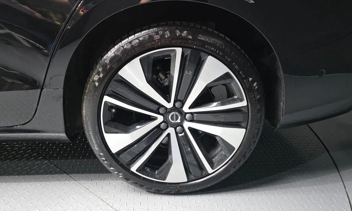 Volvo S60 2024 из KR, фото 7