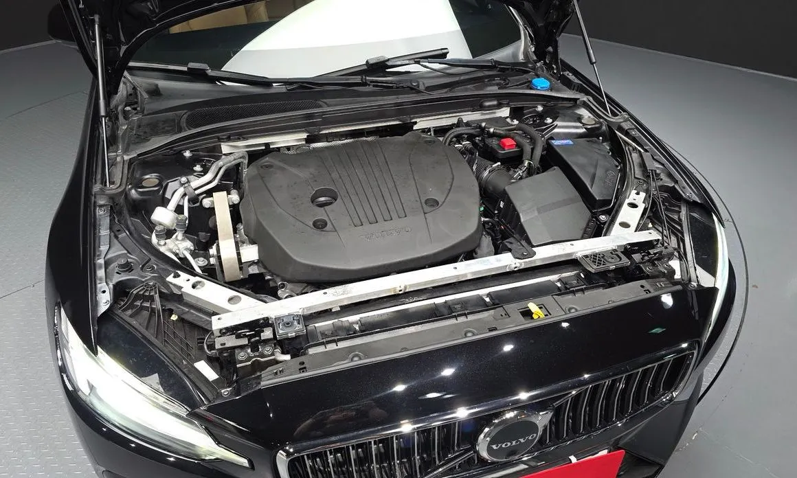 Volvo S60 2024 из KR, фото 9