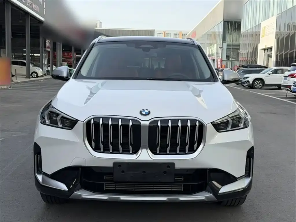 BMW X1 — фото 5