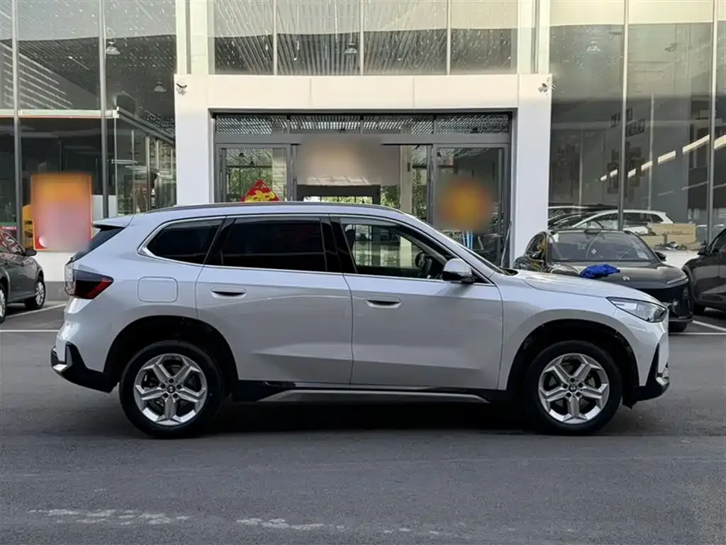 BMW X1 — фото 2