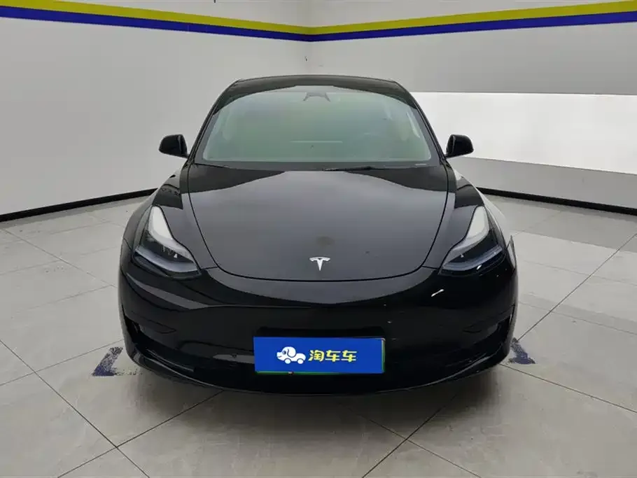 Tesla Model 3 — фото 3
