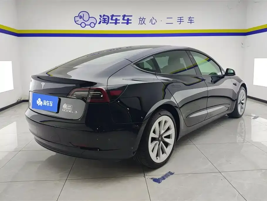 Tesla Model 3 — фото 5