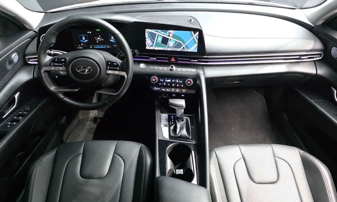 Hyundai AVANTE — фото 9