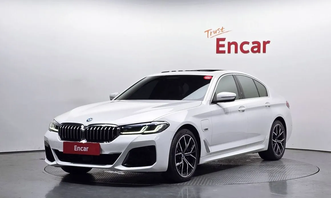 BMW 5-Series 2022 из KR, фото 1