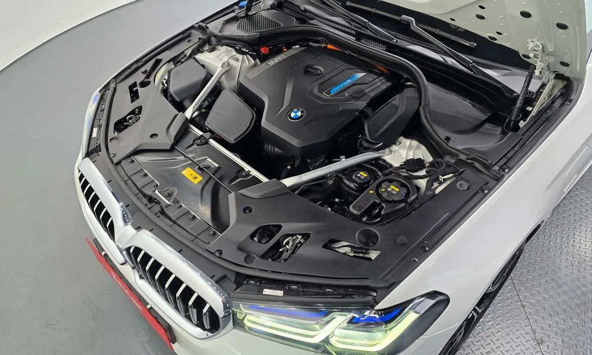 BMW 5-Series 2022 из KR, фото 10