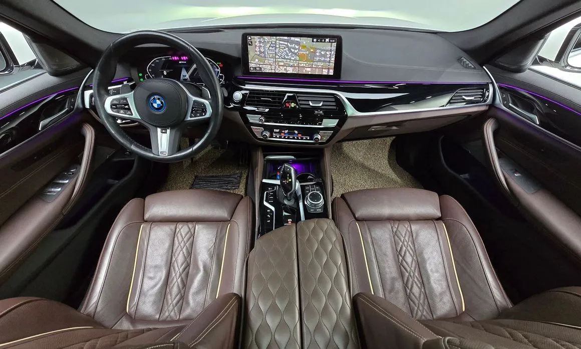 BMW 5-Series 2022 из KR, фото 8