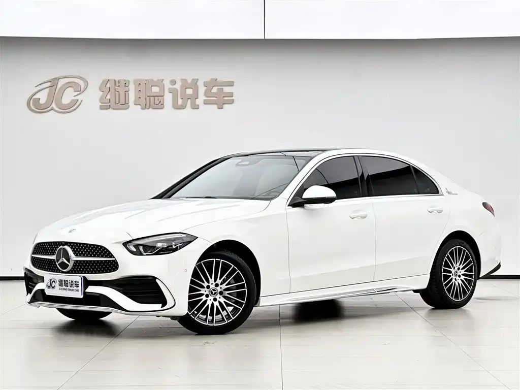 Mercedes-Benz C-Class — фото 1