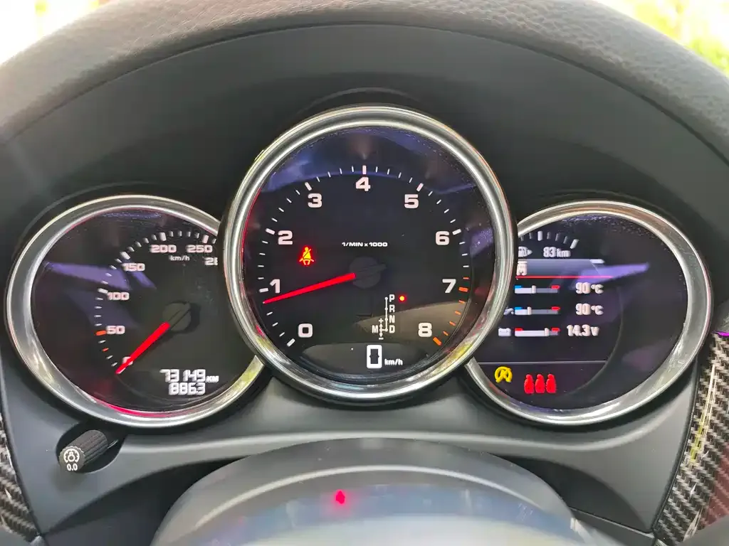 Porsche Macan 2022 из CN, фото 3