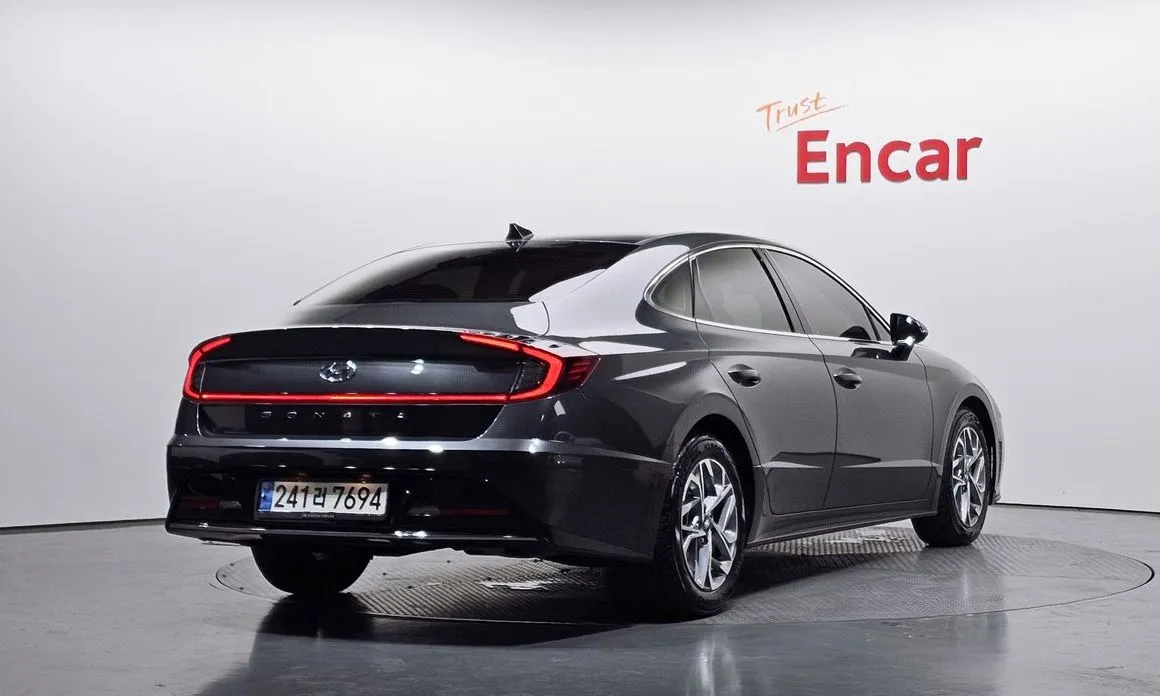 Hyundai Sonata 2022 из KR, фото 3
